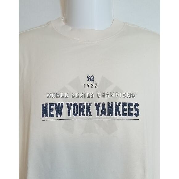 New York Yankees Mitchell & Ness 1932 World Series Champs Tee Women's Medium - Picture 2 of 6